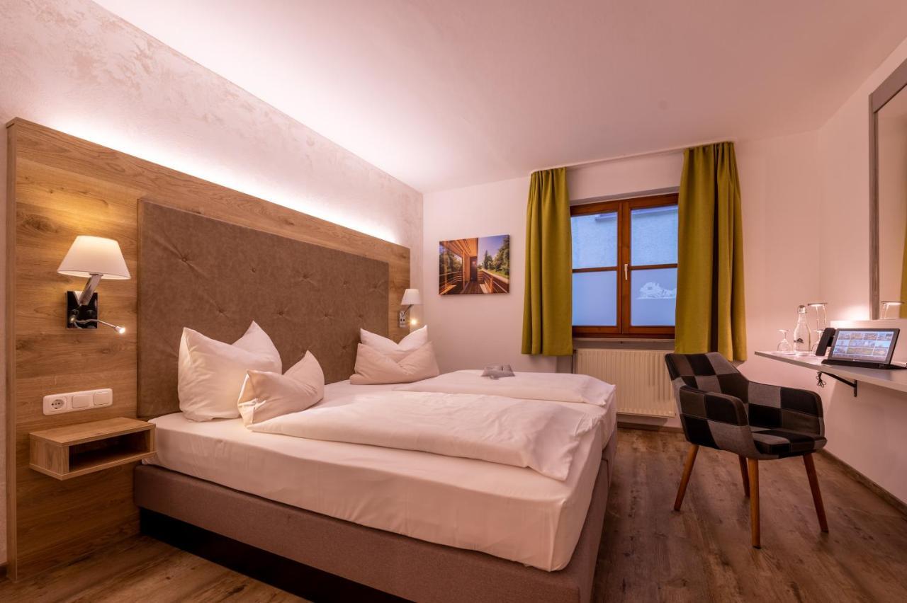 Zur Post Kuemmersbruck Hotel & Tiny Houses Exterior foto