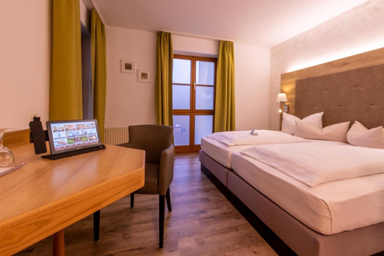 Zur Post Kuemmersbruck Hotel & Tiny Houses Exterior foto